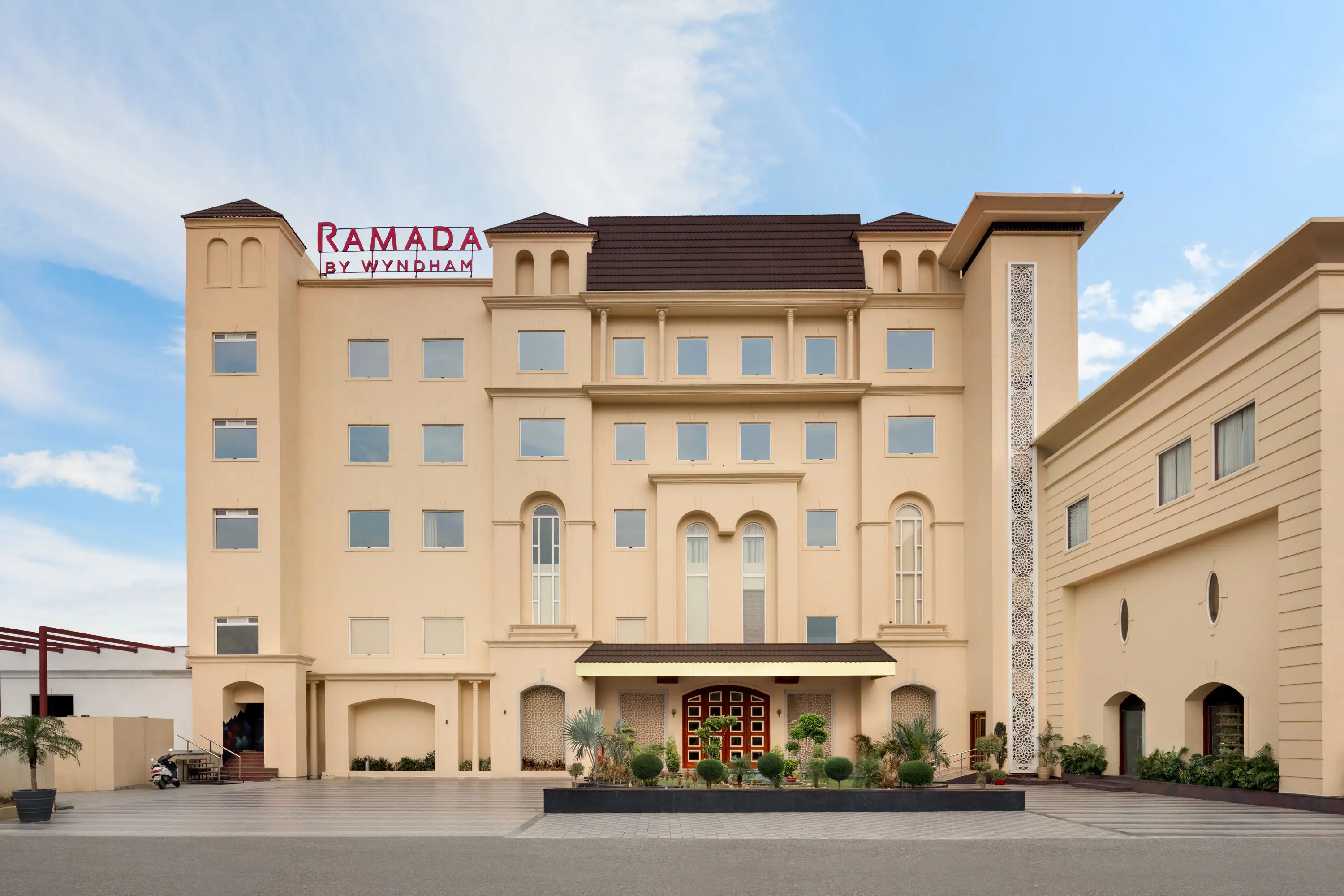 Ramada Plaza by Wyndham